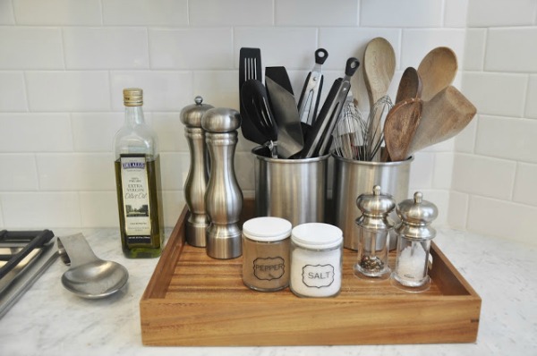 store utensil on a tray to declutter kitchen counters via home sweet home / Grillo Designs www.grillo-designs.com