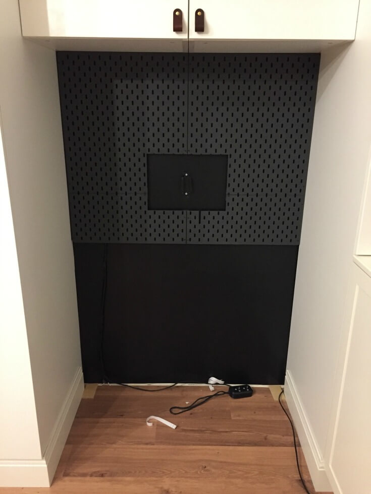 Ikea skadis hack for small mini office / grillo designs