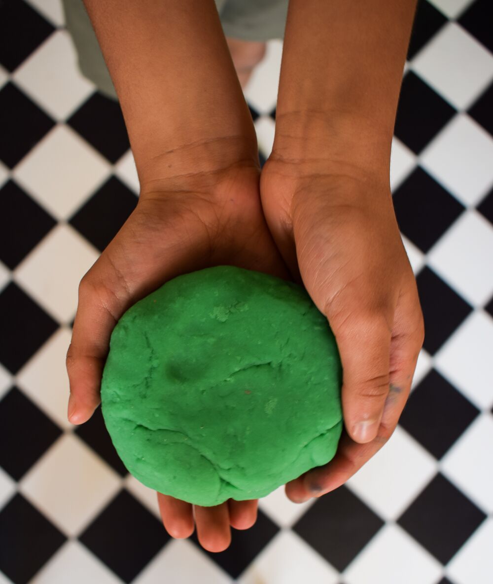 7 Easy Playdough Recipes to Try Right now!